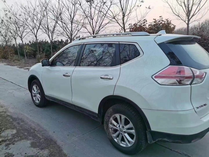 邢臺15年日產奇駿7
