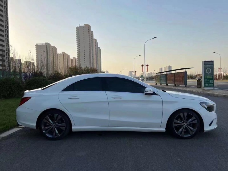邯鄲18年奔馳CLA3