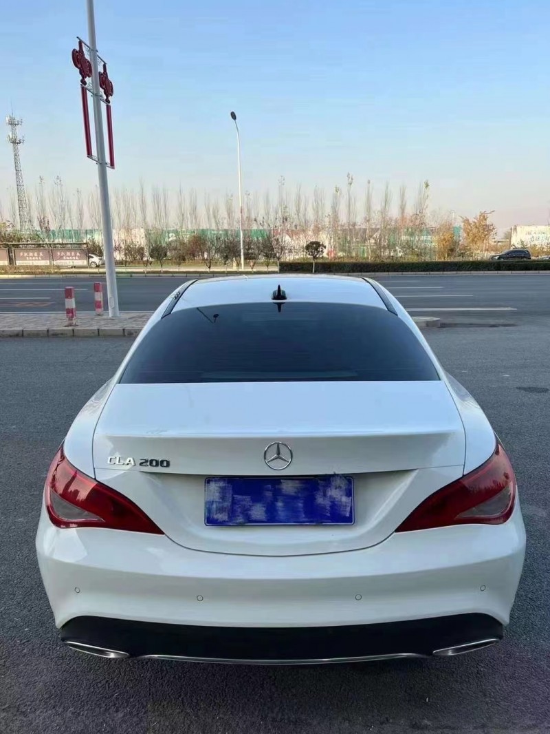 邯鄲18年奔馳CLA8