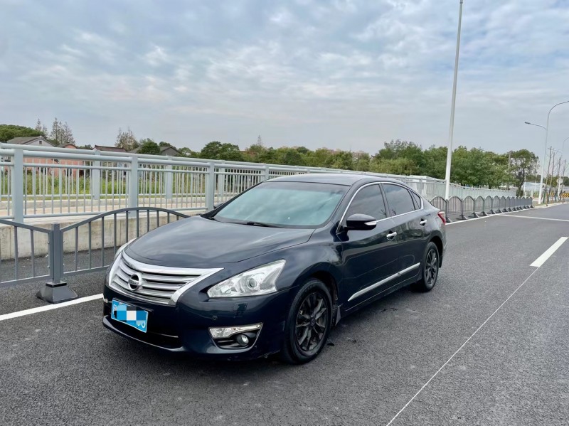 上海14年日產天籟2