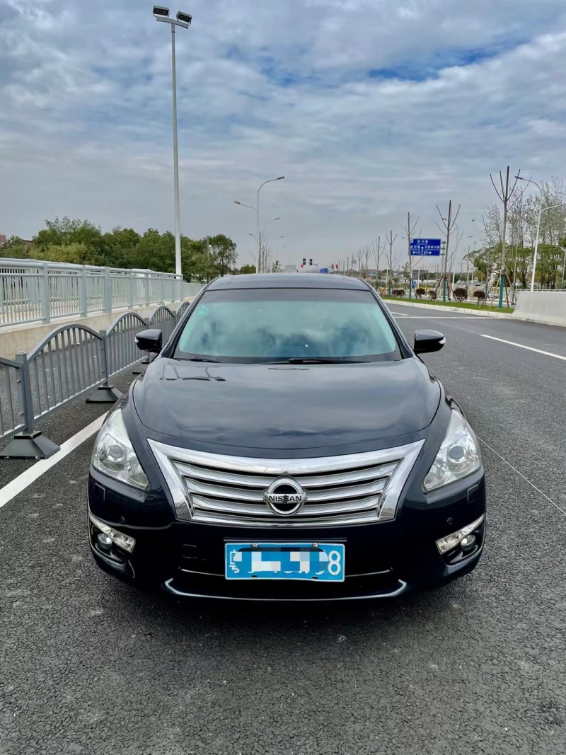 上海14年日產天籟1