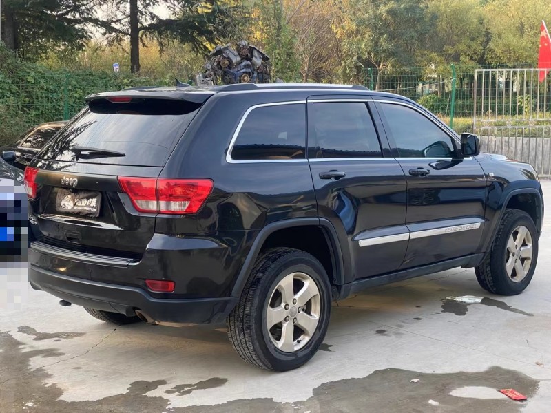 鄭州13年Jeep大切諾基7