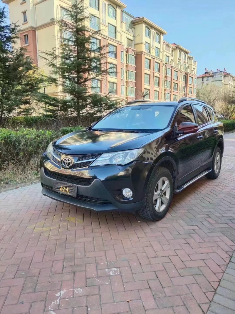 濟寧13年豐田RAV43