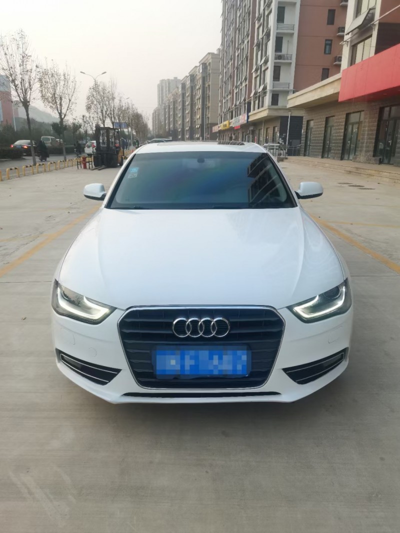 青島16年奧迪A4L1