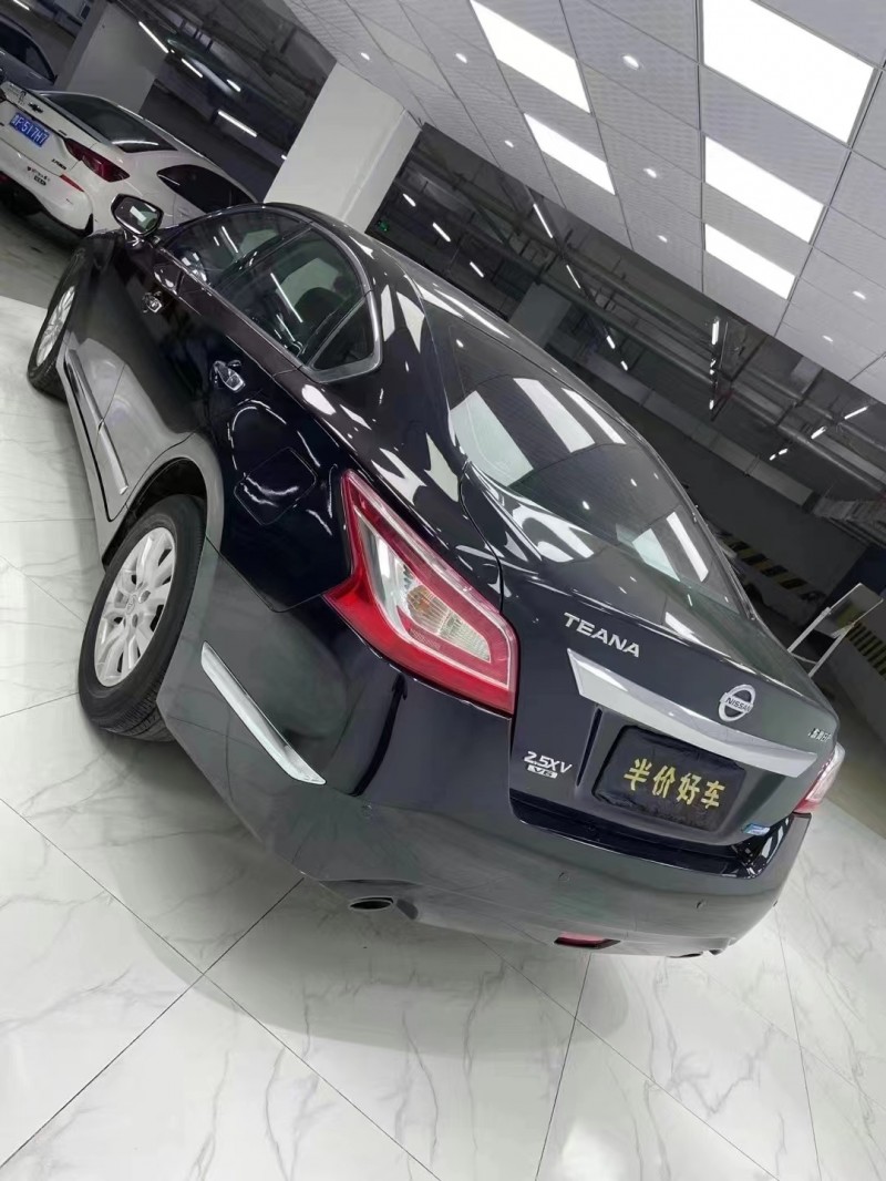 成都16年日產天籟4
