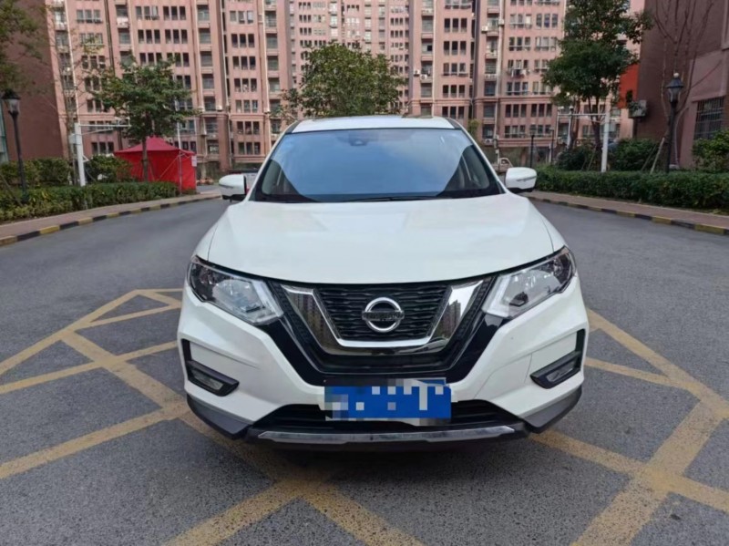 鷹潭19年日產奇駿9