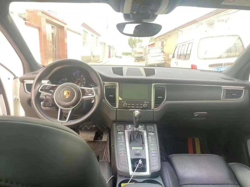 天津18年保時捷Macan3