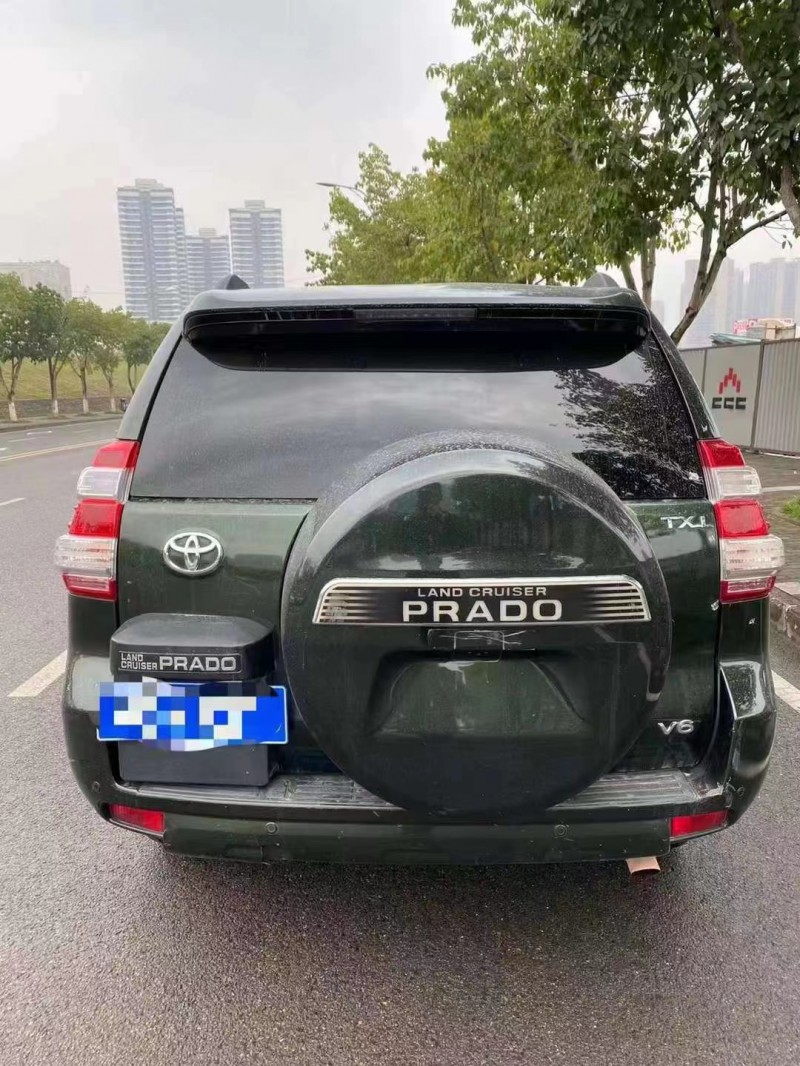 重庆17年丰田普拉多7