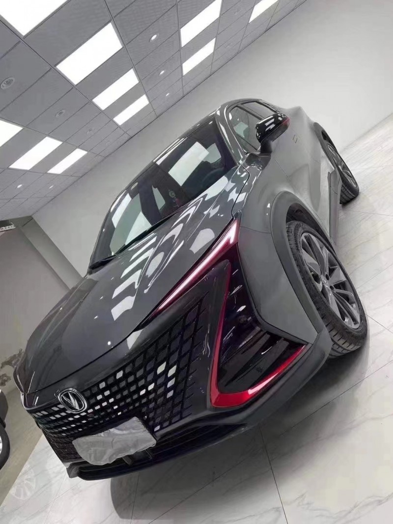 成都20年長安汽車UNI-T2
