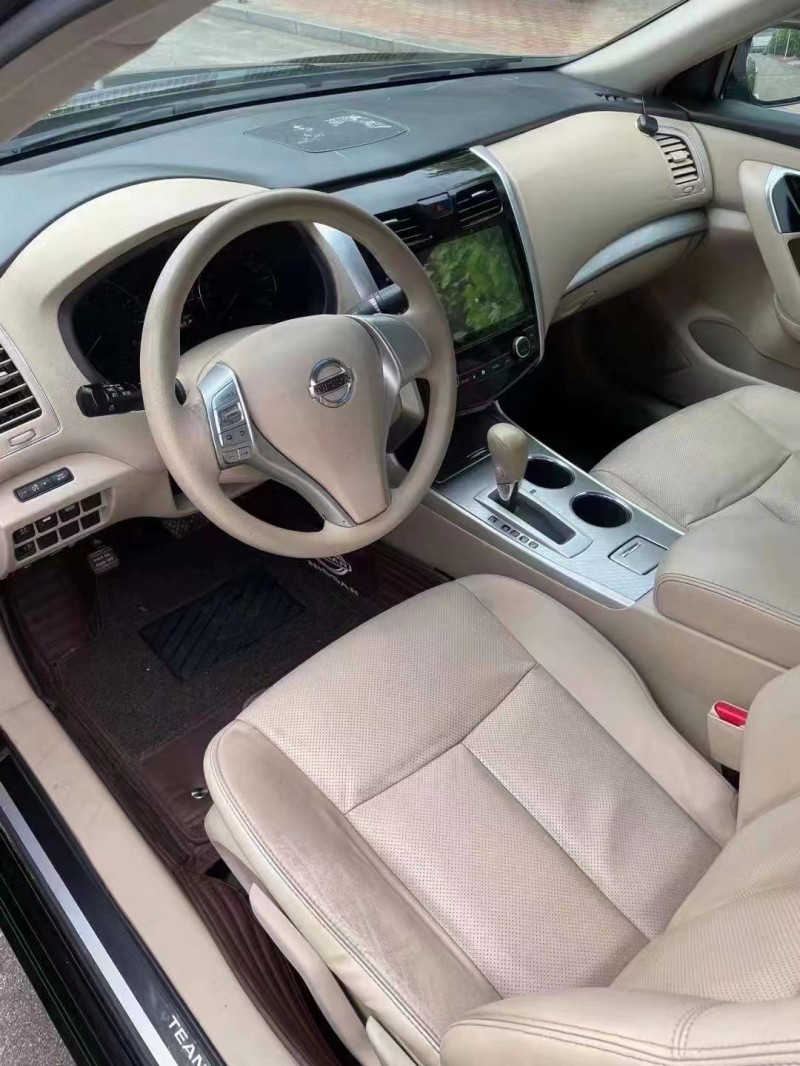 濟寧17年日產天籟5