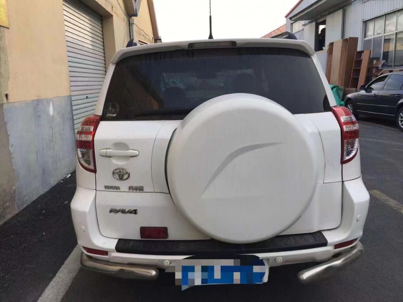 青島13年豐田RAV4榮放8