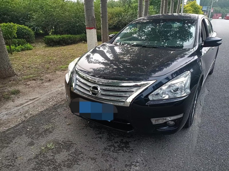 天津15年日產天籟5