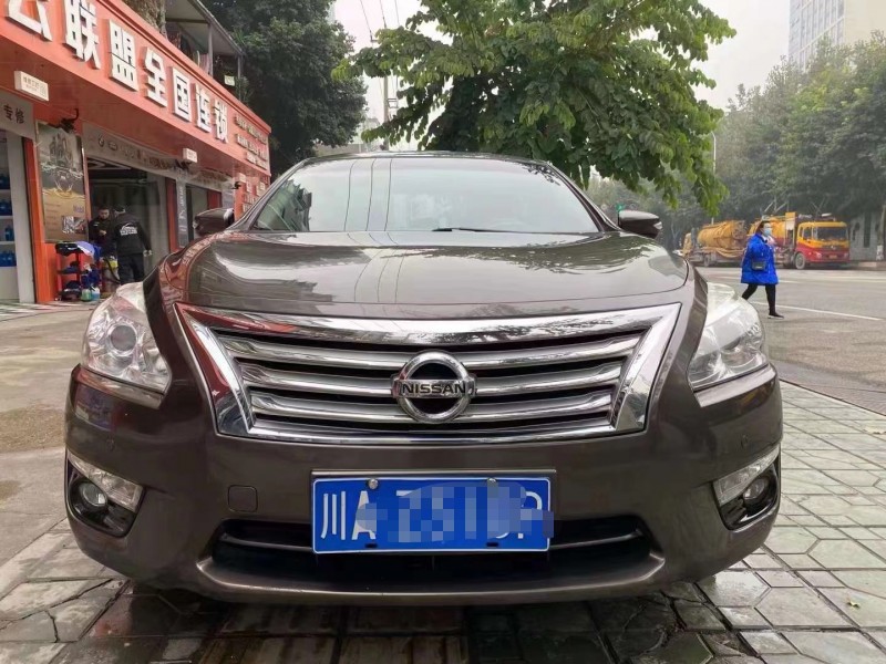 成都14年日產天籟1