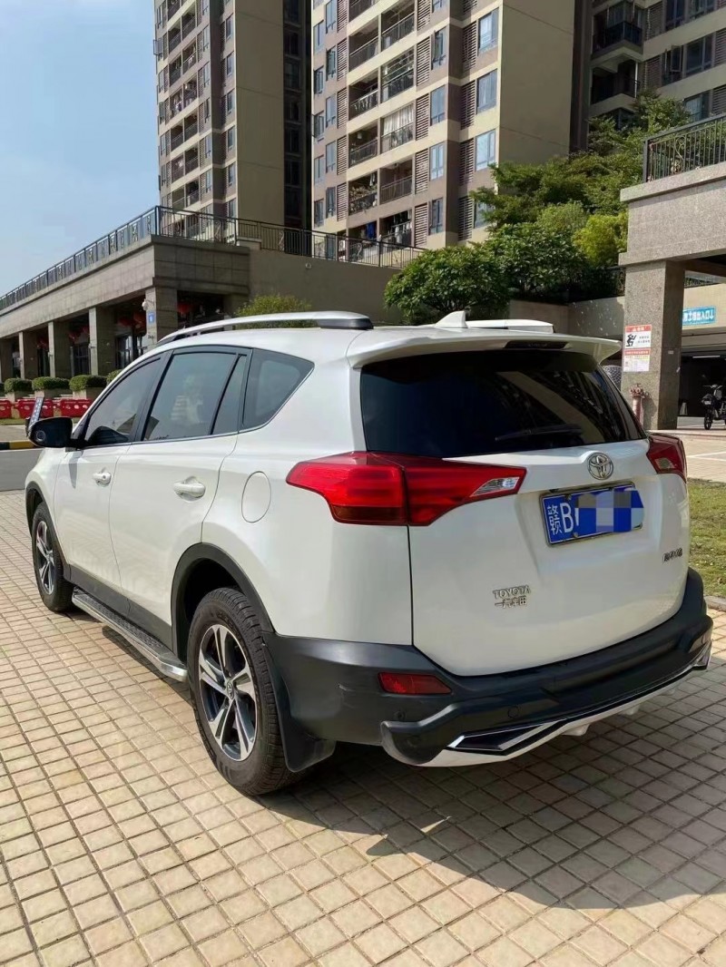 廣州15年豐田RAV4榮放9