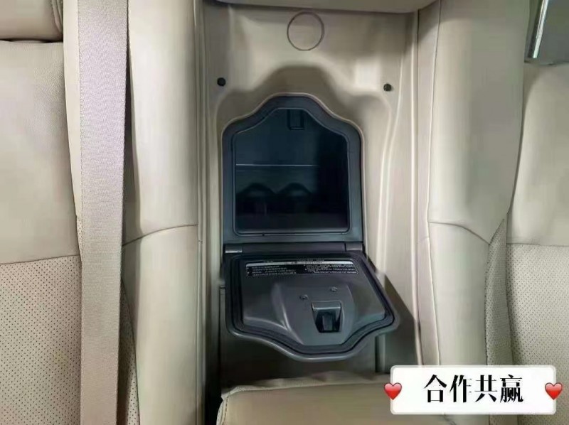 沈陽10年豐田皇冠4