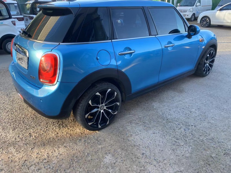 日照15年寶馬MINI8