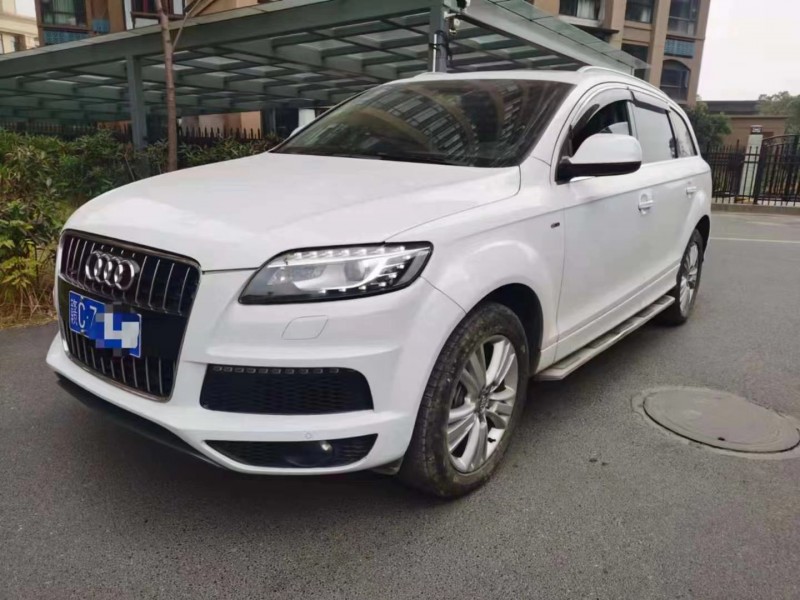吉安13年奧迪Q73
