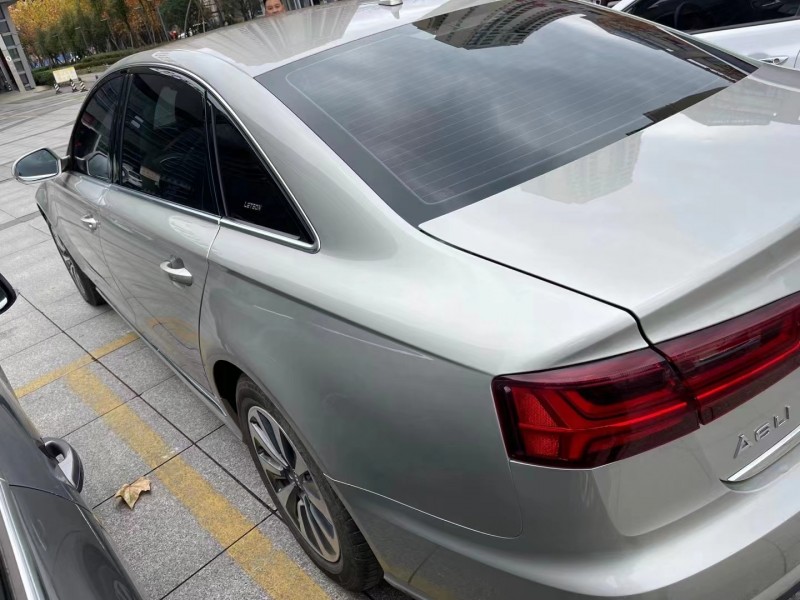 昆明16年奧迪A6L4