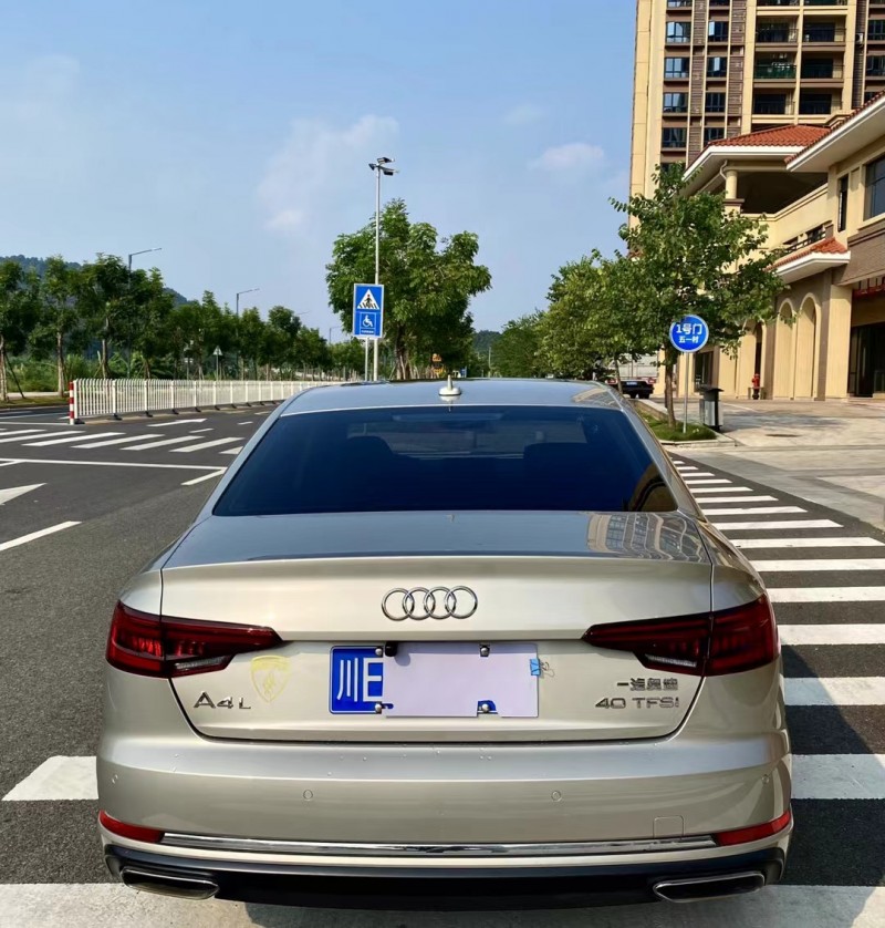廣州18年奧迪A4L9