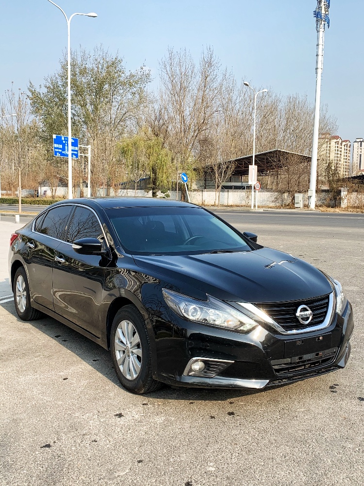 廊坊17年日產天籟8