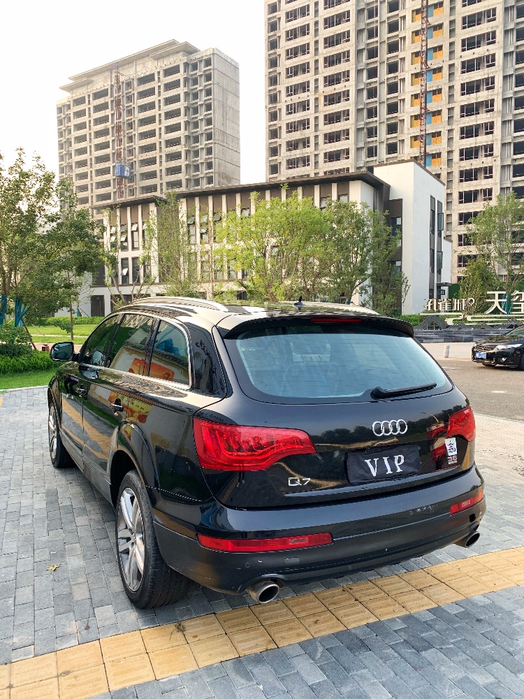 廊坊10年奧迪Q77