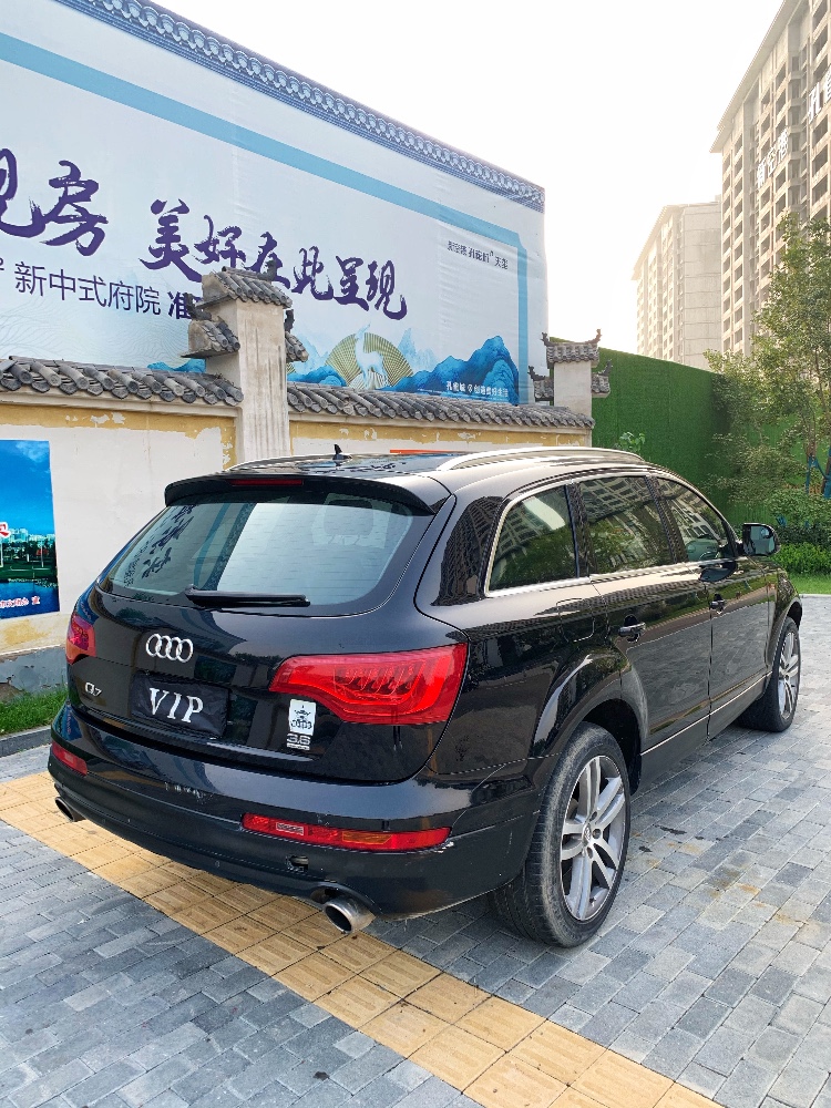 廊坊10年奧迪Q76