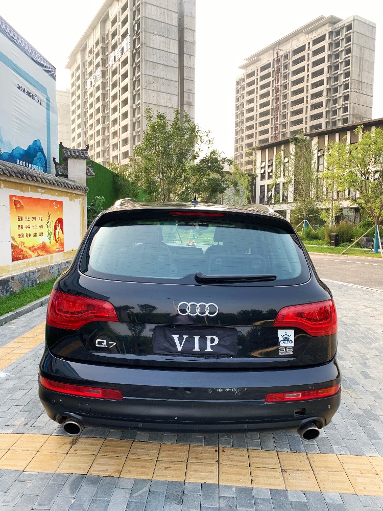 廊坊10年奧迪Q78