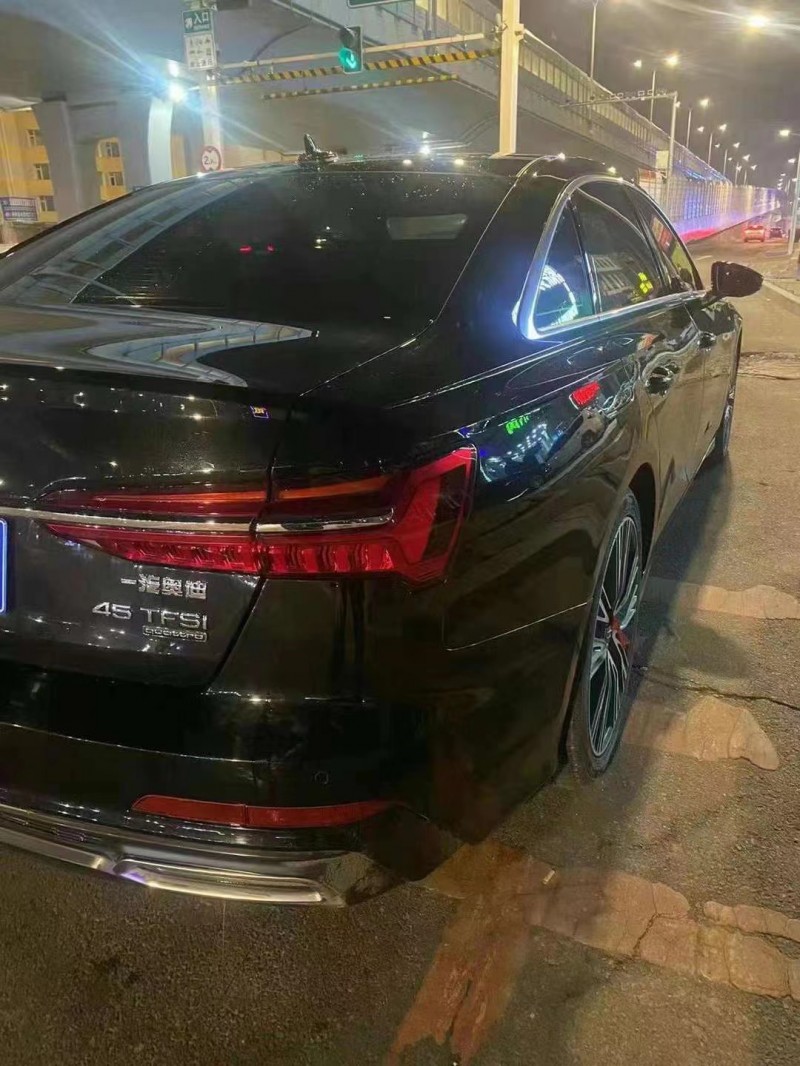沈陽19年奧迪A6L7