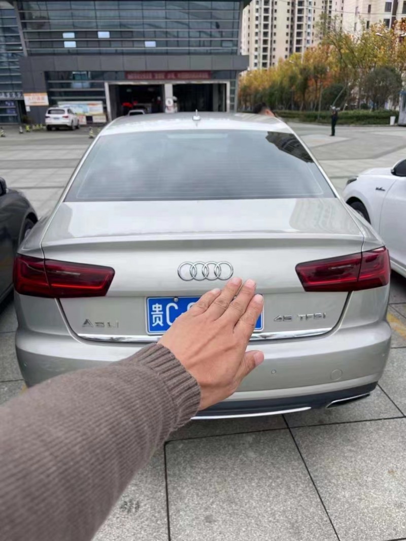 昆明16年奧迪A6L9