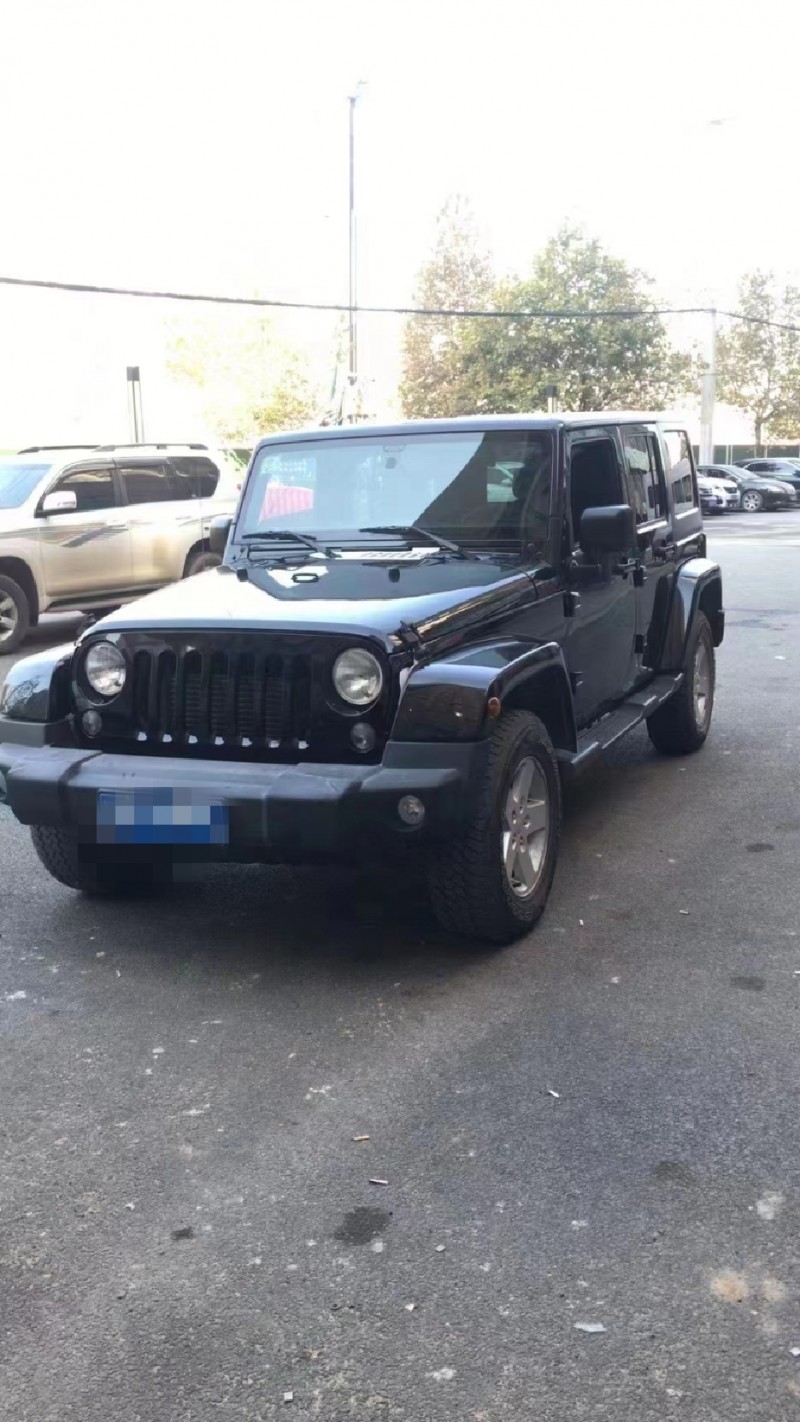 鄭州16年Jeep牧馬人2