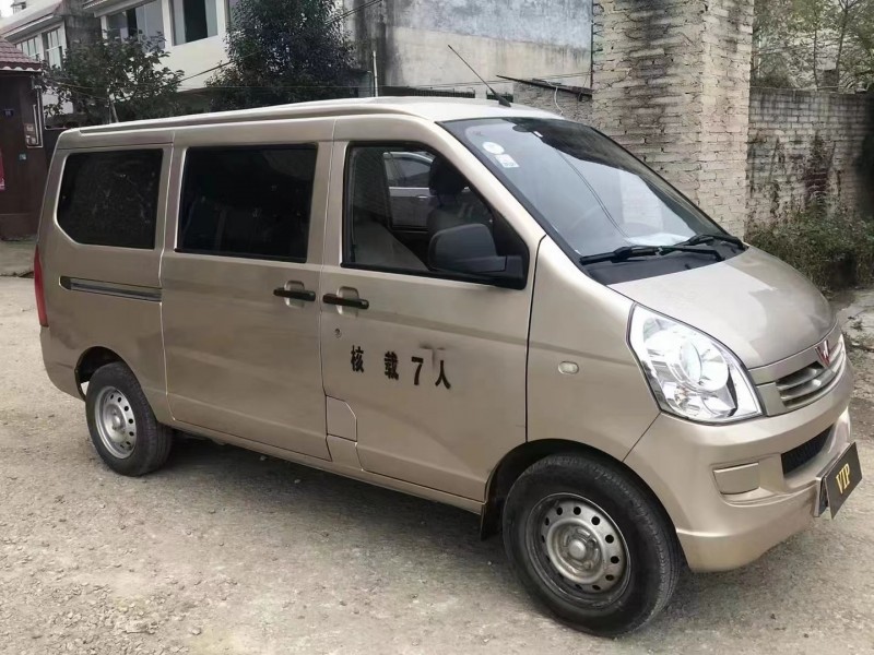 銅仁18年五菱汽車榮光3