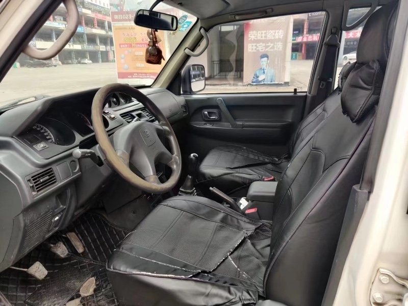 重慶15年獵豹汽車黑金剛2