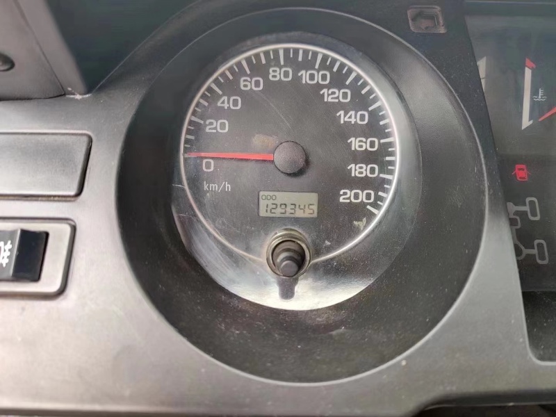 重慶15年獵豹汽車黑金剛8