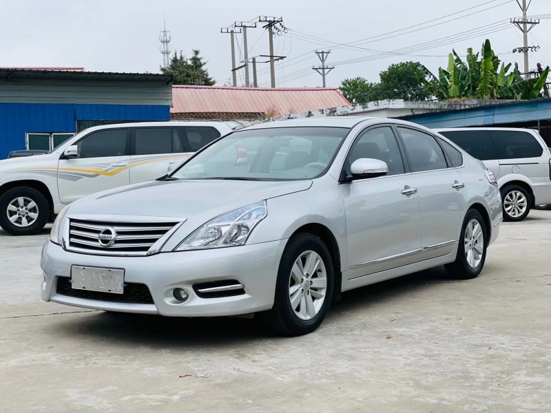 徐州12年日產天籟2