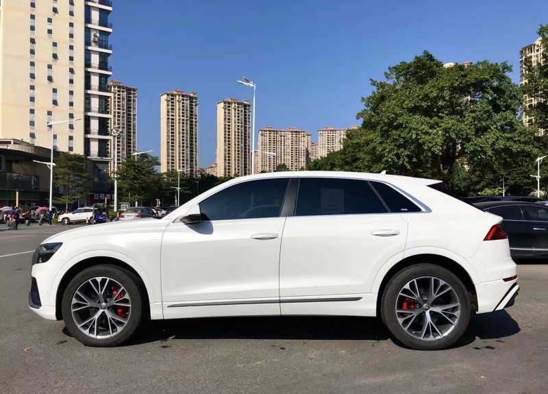 廣州20年奧迪Q84