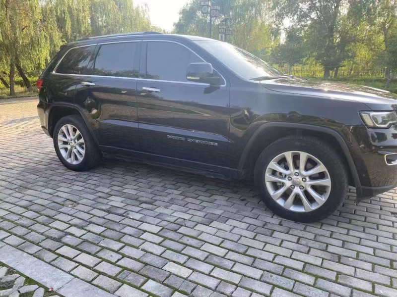聊城18年Jeep大切諾基2