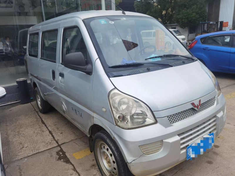 武漢14年五菱汽車榮光7