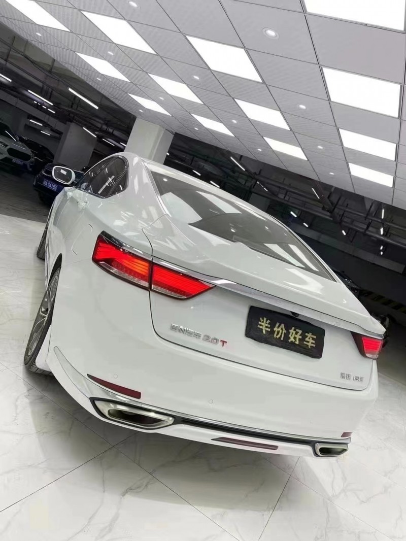 成都19年吉利博瑞6