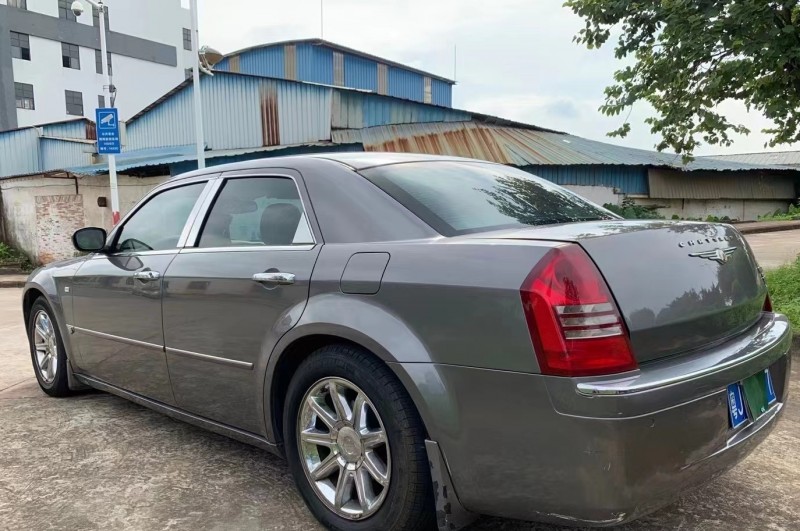 珠海09年克萊斯勒300C3