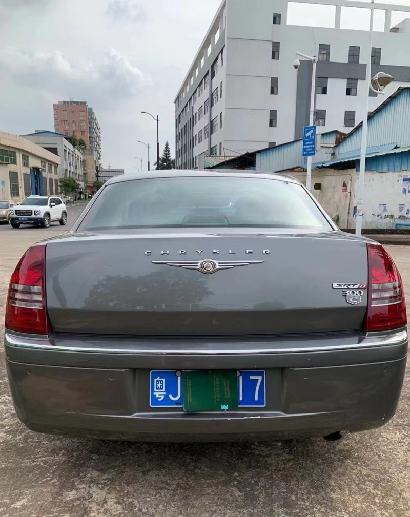 珠海09年克萊斯勒300C2