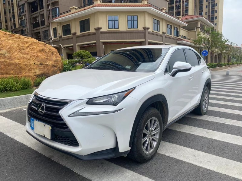 广州17年雷克萨斯NX3