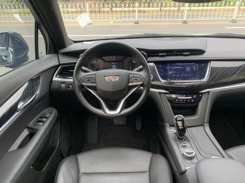 廣州20年凱迪拉克XT67