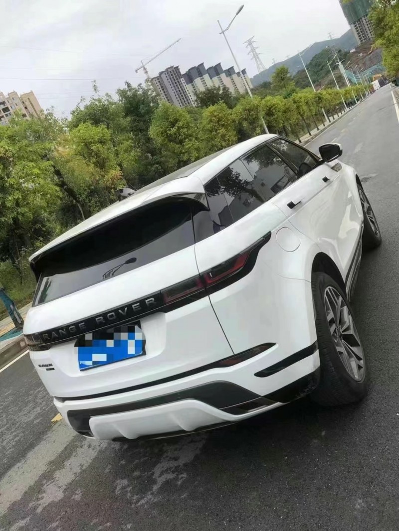 廣元20年路虎極光8