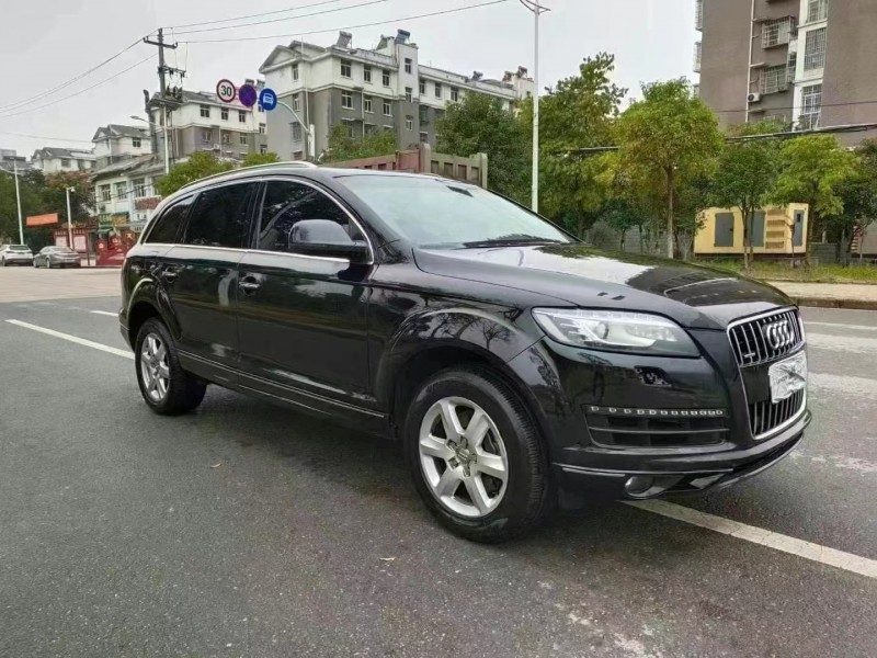 黃岡13年奧迪Q73