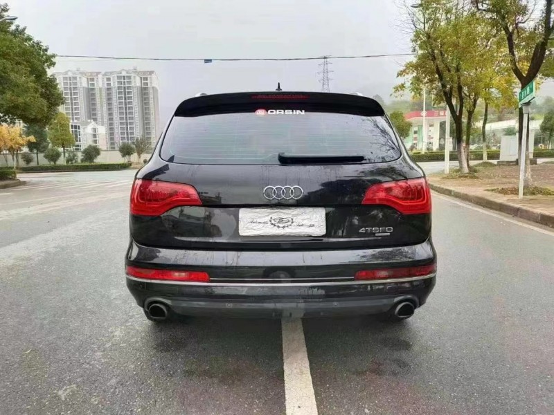 黃岡13年奧迪Q78