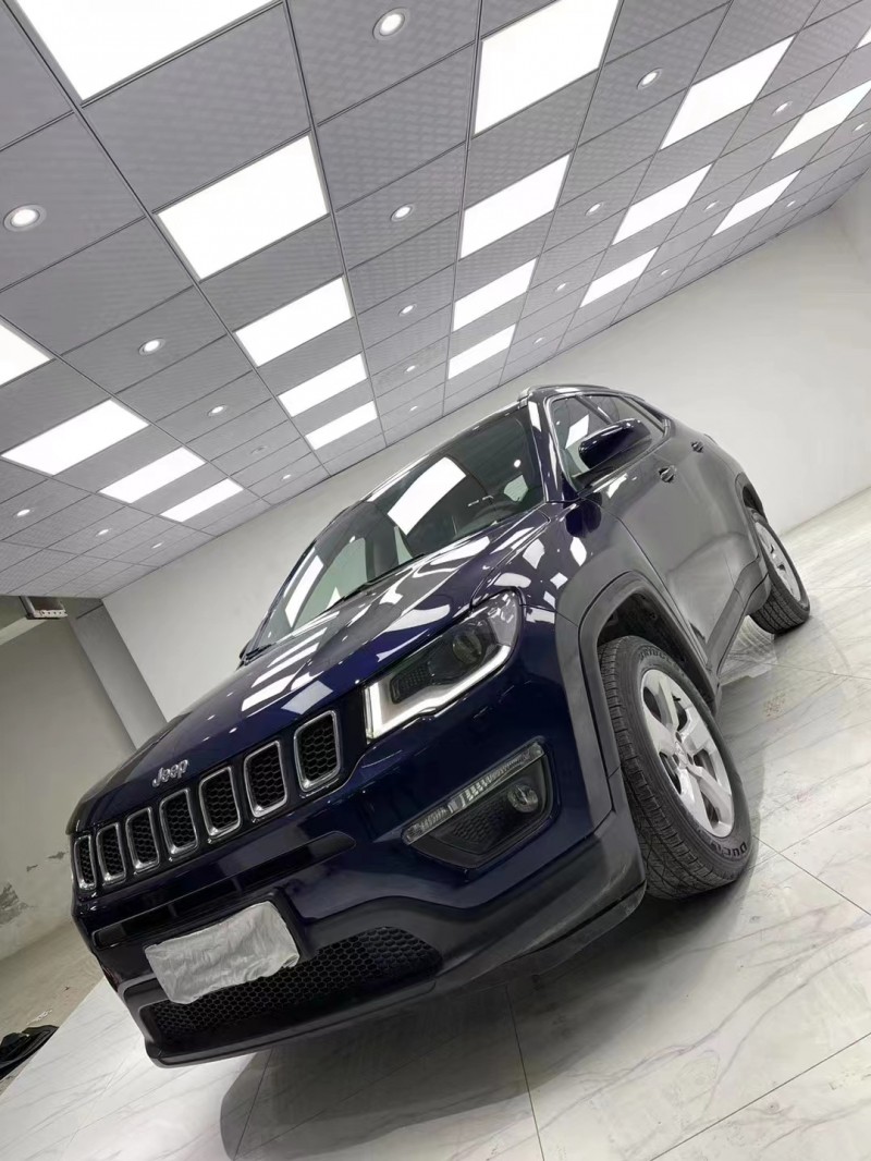 成都20年Jeep指南者2