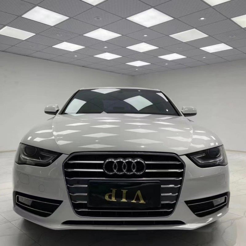 成都15年奧迪A4L1