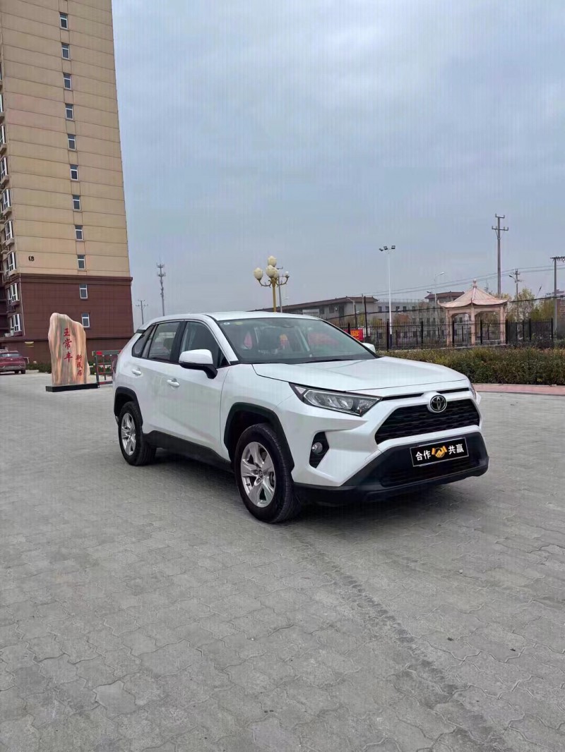 滄州21年豐田RAV4榮放2