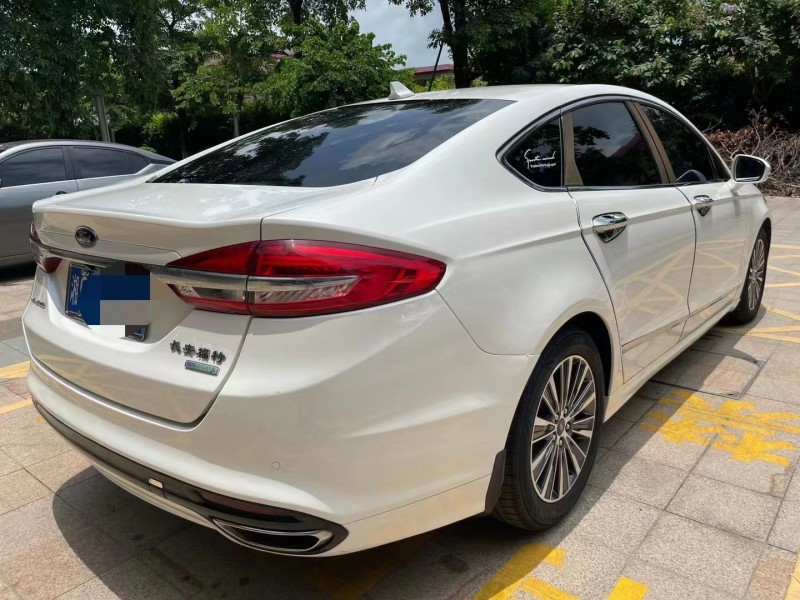 中山17年福特蒙迪欧6