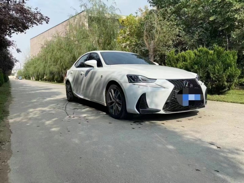 淄博18年雷克萨斯IS3